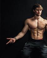 10 David Laid Biography Facts: Net Worth, Age, Height, Parents, Girlfriend, Kids, Transformation, Steroids, Death, Wiki