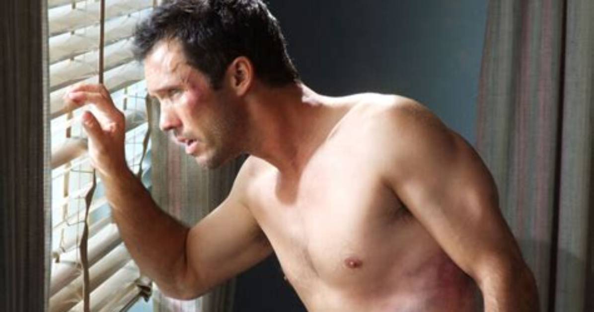 11 Amazing Bodies of Burn Notice Stars