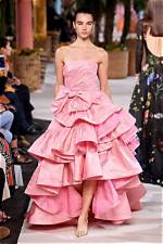 45 Oscar De La Renta Outfits