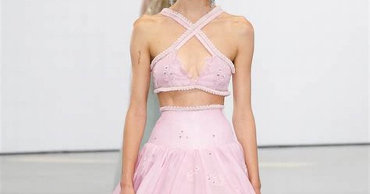 51 Giambattista Valli Outfits | Page 3 of 6 | Steal Her Style
