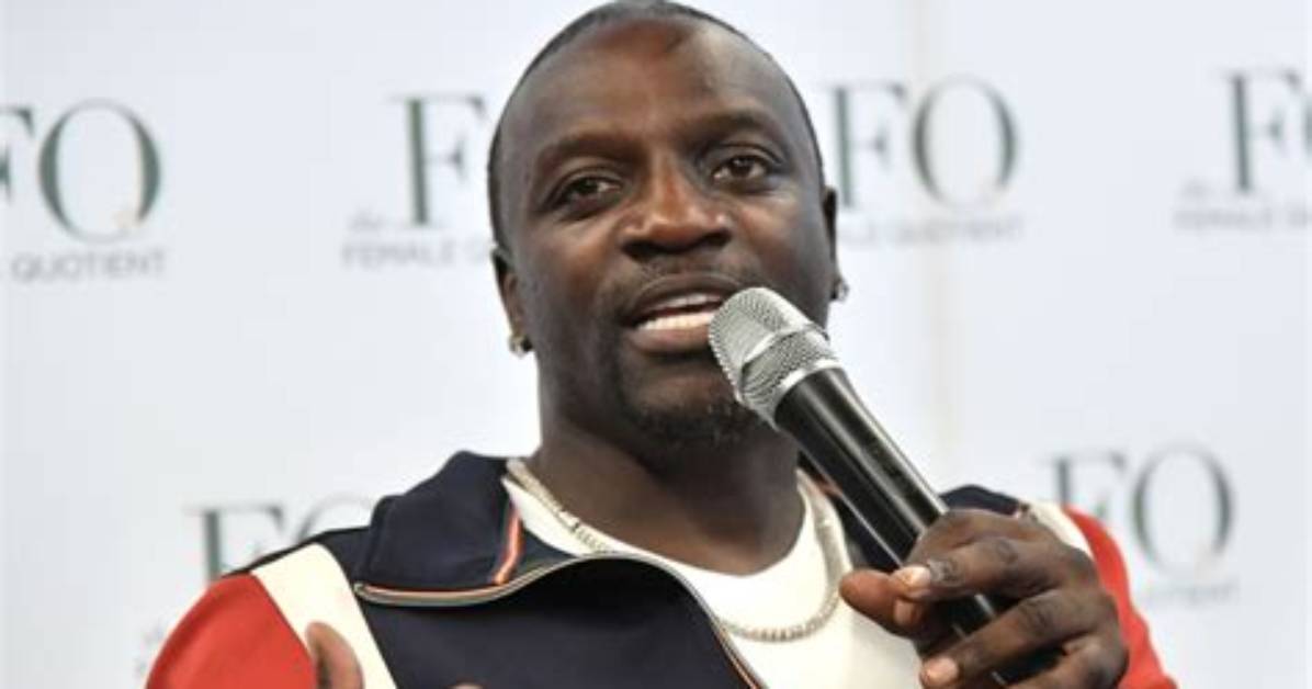 Akon Acknowledges Nigerians as the Smartest People on the Planet.