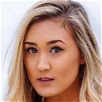 Alex Burriss [Youtuber] Wiki, Girlfriend, Brother, Height, Age & More