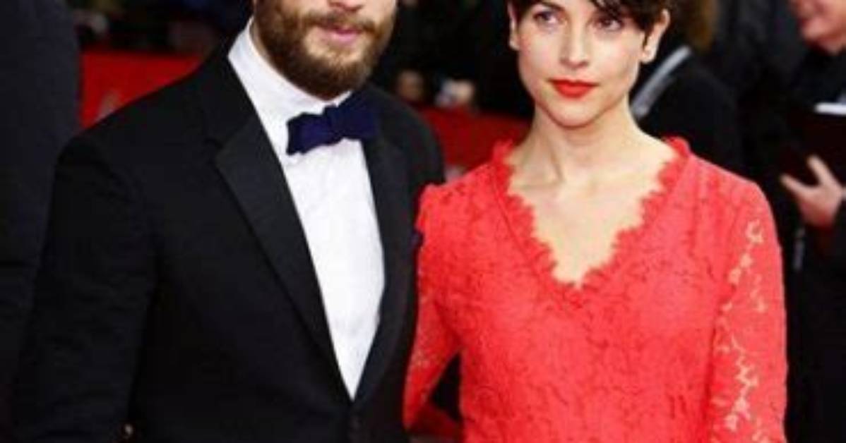 Amelia Warner Height