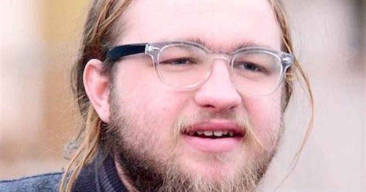 Angus T. Jones Height, Weight, Age, Girlfriend, Family, Facts, Biography