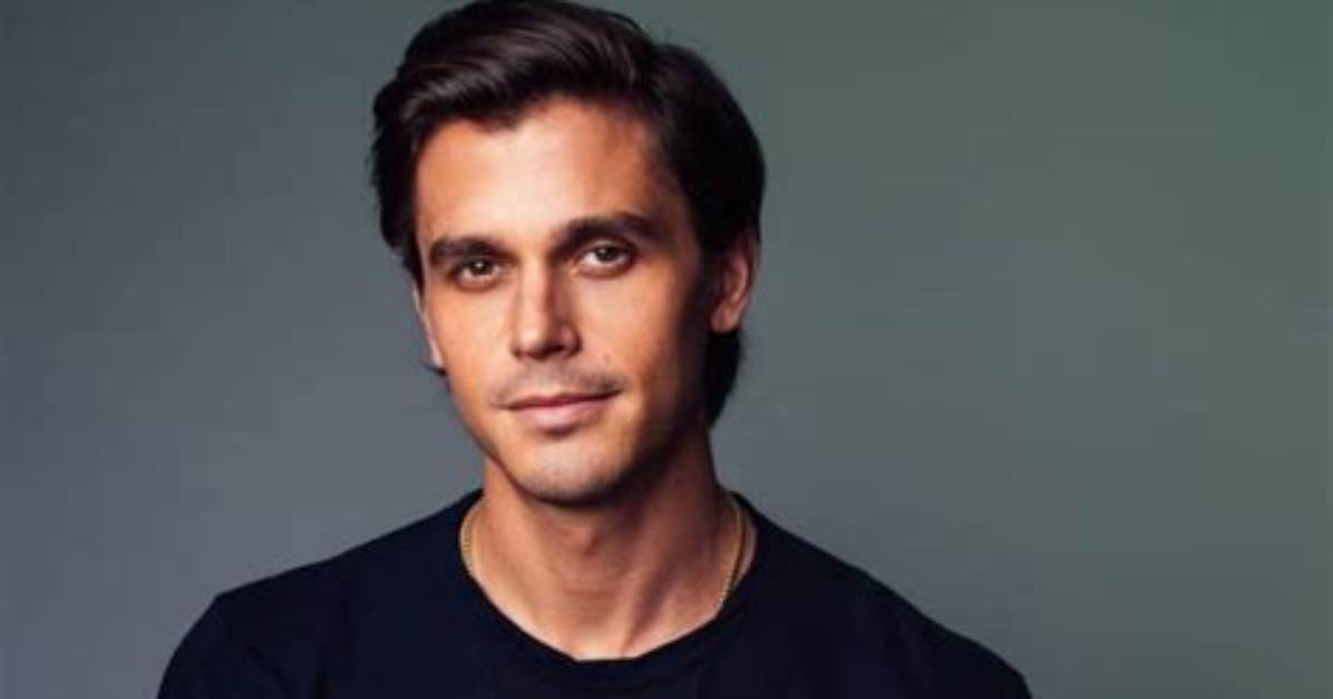 Antoni Porowski Height, Weight, Size, Body Measurements, Biography, Wiki, Age