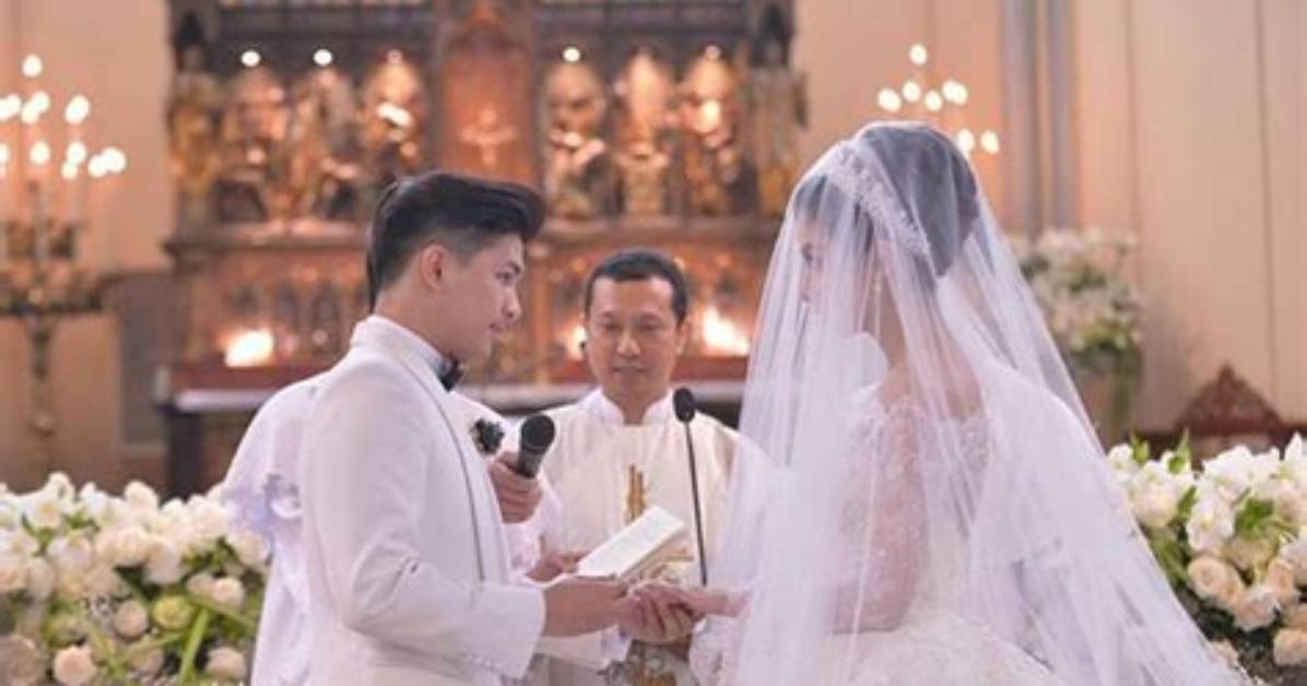 Apa Perbedaan Upacara Pernikahan Kristen Dari Non-Kristen?