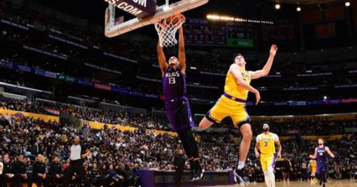 As Lakers’ Winning Streak Ends, Zach Lavine Trade Rumors Begin to Surface