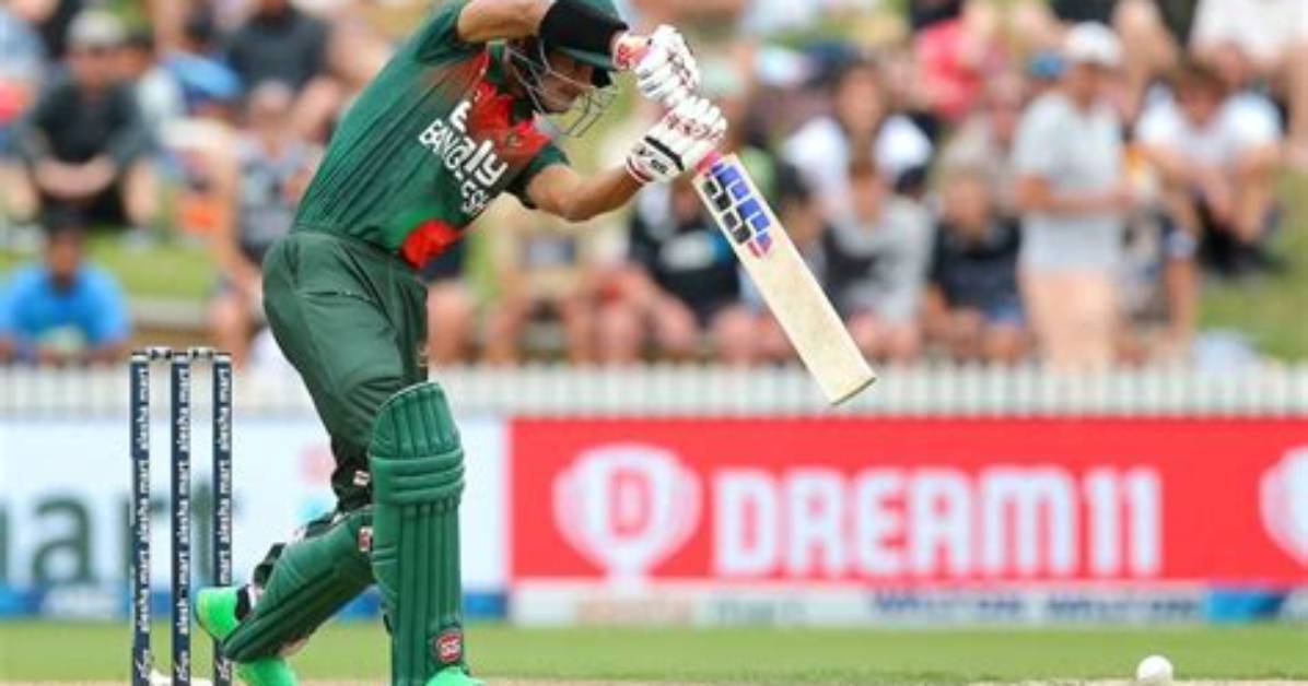 Bangladesh Opener Mohammad Naim Walks on Fire | Video | Cricket News