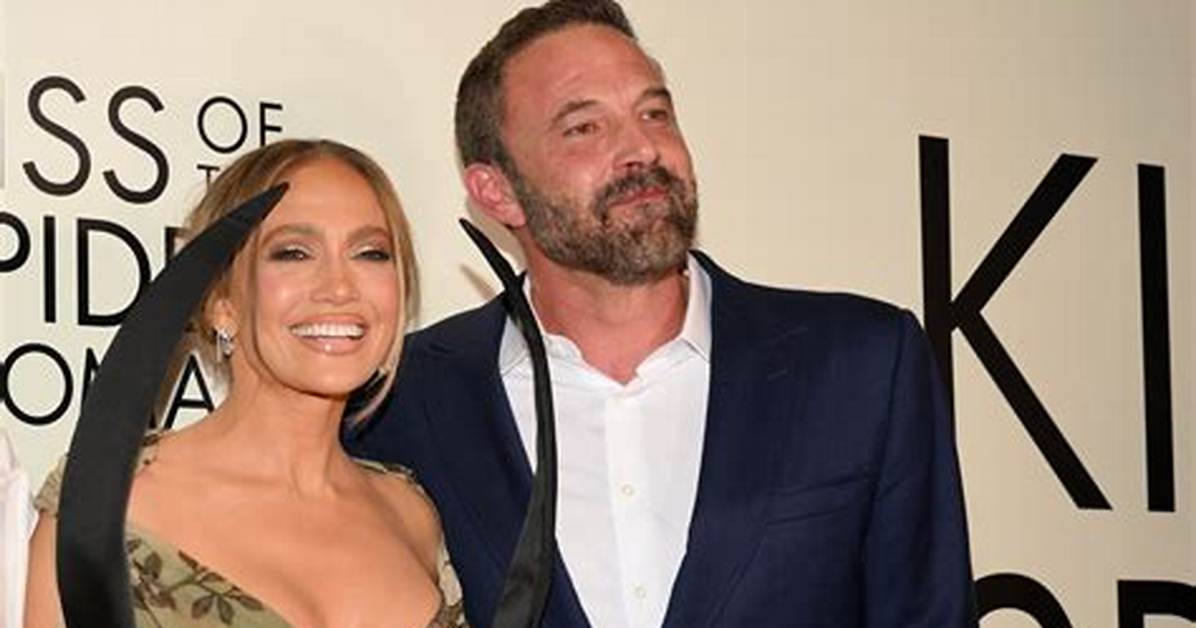 Ben Affleck and Jennifer Lopez Are Getting Secretly Engaged According to Insider Sources