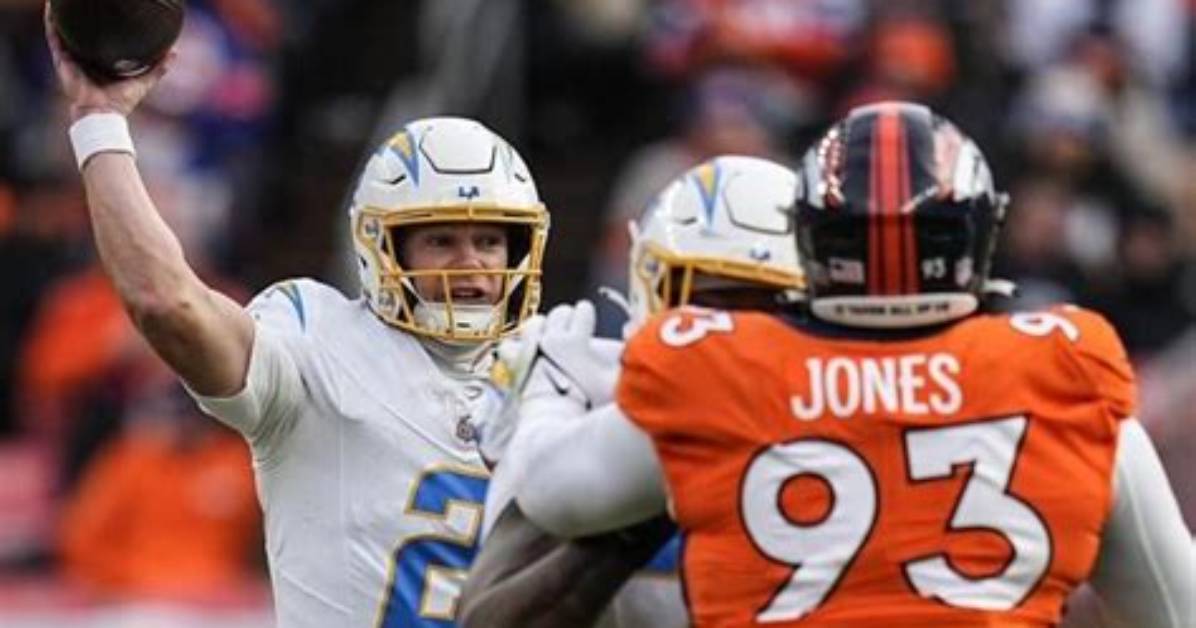 Blaine Gabbert to Make First Nfl Start Since 2018 as Playoff-Bound Chiefs Face Chargers