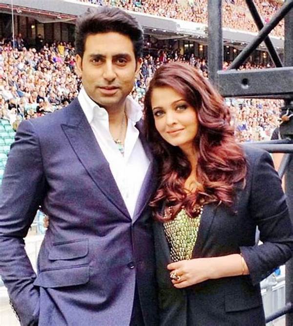 Bollywood's Power Couple Aishwarya Rai and Abhishek Bachchan Mark 16Th Wedding Anniversary