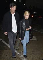 Brandon Davis’s Biography Facts: Age, Job, Net Worth, Parents, Siblings, Family, Wiki – Ashley Benson’s Husband