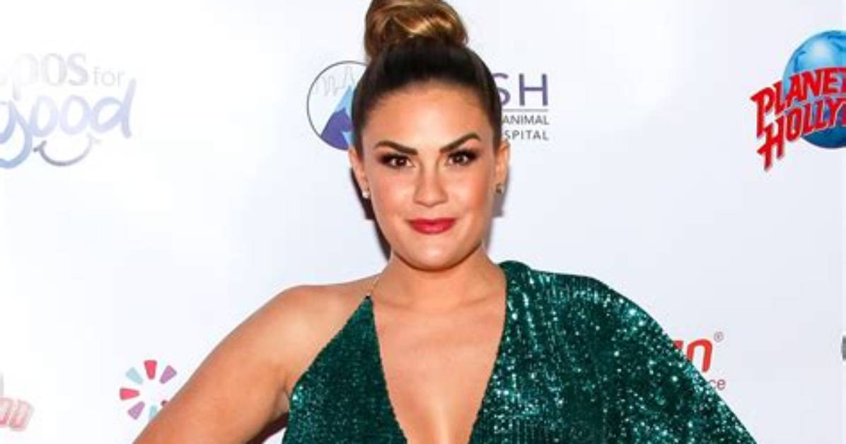 Brittany Cartwright in Bathing Suit Shares "Salty Kisses" — Celebwell