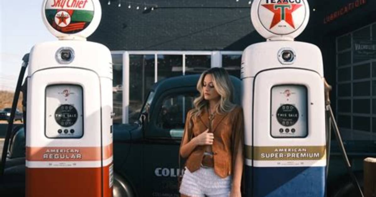 Budding Artist Leah Marie Mason Reminisces on Her Upbringing in Her New Single “Me or My Hometown” (Exclusive) – Celeb Secrets Country