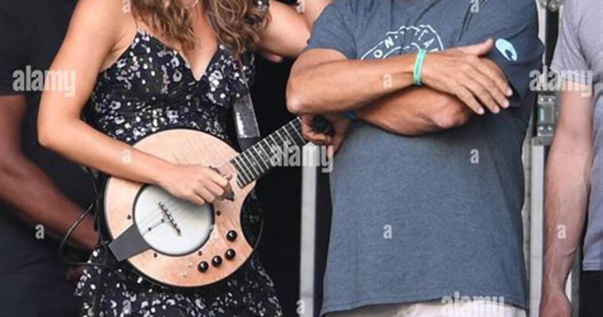 Caroline Jones and Jimmy Buffet Team up for Live Performance of “Breathe In, Breathe Out, Move On” – Celeb Secrets Country