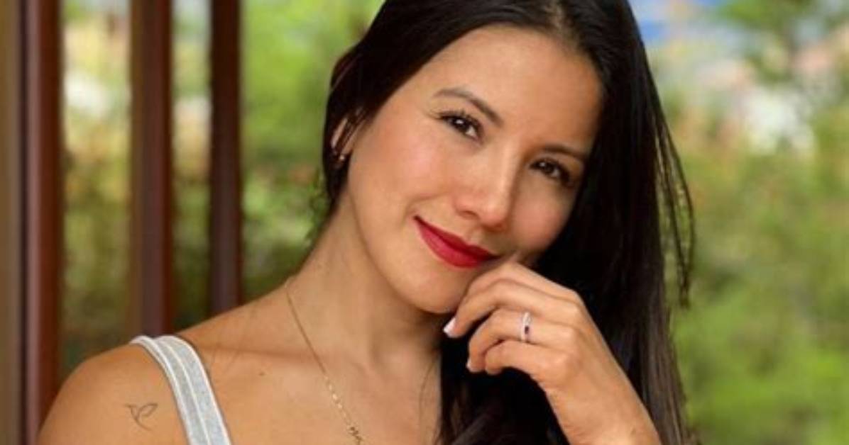 Caterin Escobar in Bathing Suit Says "Get in the River" — Celebwell