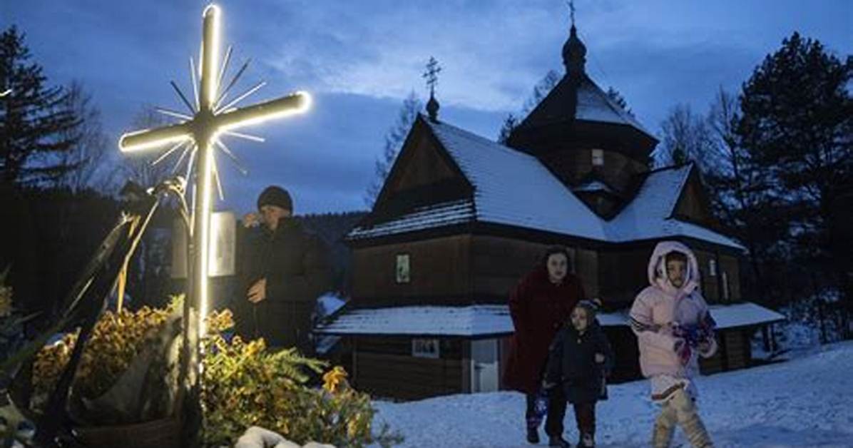 Christian Churches Worldwide Celebrate a Solemn Christmas Eve