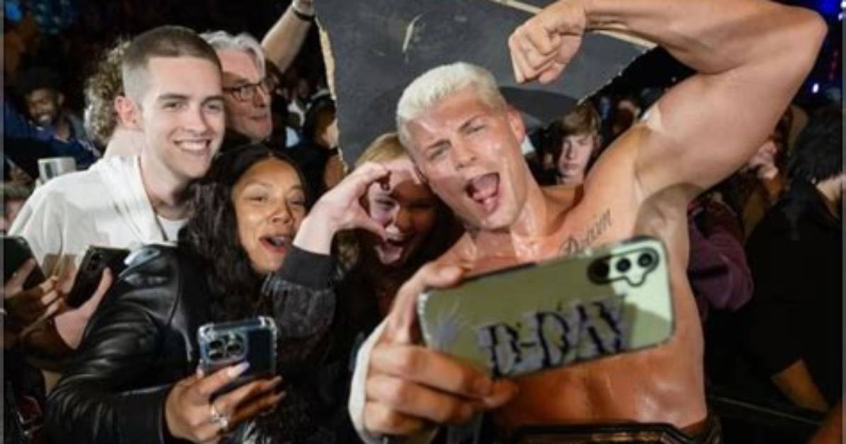 Cody Rhodes Provides His Fans with a Glimpse of His Survivor Series Wargames 2023 Gear