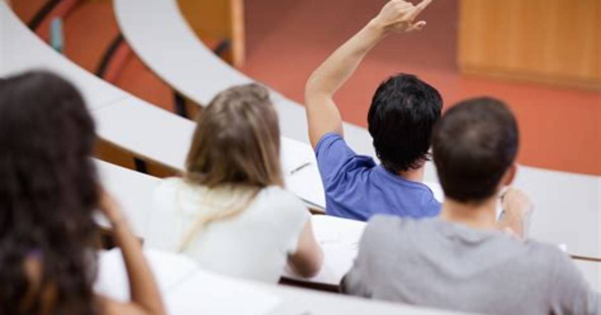 College Classrooms Are Still Chilly for Women, as Men Speak More