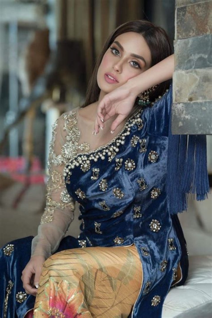 Desi 49 XXX: Hot Indian & Pakistani Videos 2025