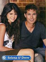 Drew Seeley Says Working with Selena Gomez Was 'Awesome'