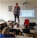 Dutch Teacher Strips off Her Clothes to Teach Kids Anatomy