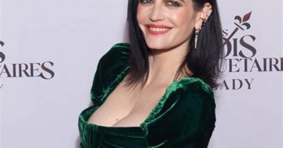 Eva Green’s Twitter Page Does Not Tell Us Much About Her