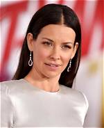 Evangeline Lilly Posts Steamy Video of Home Workout