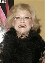 Fact Check: Suzanne Shepherd Left the World at the Age of 89