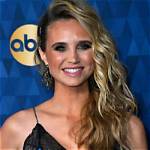 Fiona Gubelmann Net Worth: Unraveling the Discrepancy in Reported Figures