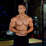 Flexing His Muscle While Busting a Myth, Bodybuilding Youtuber’s 53 Lbs Curl Gets the Fitness World Pumped up: “Damn, He’s Got Some Amazing Guns There! ”