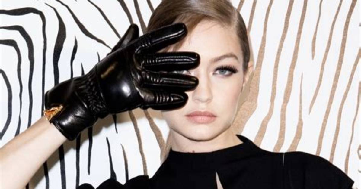 Gigi Hadid Shares Bikini Selfie Underwater — Celebwell