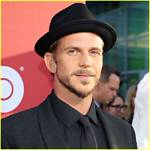 Gustaf Skarsgard Celebrity News and Gossip | Entertainment, Photos and Videos | Just Jared: Celebrity News and Gossip