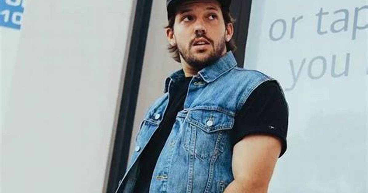 Heath Hussar - Age, Bio, Birthday, Family, Net Worth