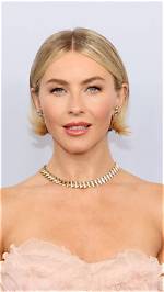 Here's What Julianne Hough Looks Like Without Makeup