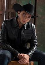 Hire Leonardo Aguilar for a Corporate Event or Performance Booking.