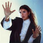 Hire Lindsey Lomis for a Corporate Event or Performance Booking.
