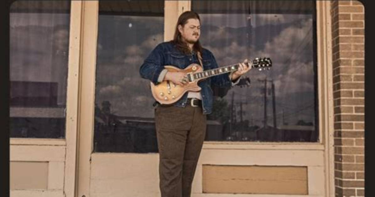 Hire Vincent Neil Emerson for a Corporate Event or Performance Booking.