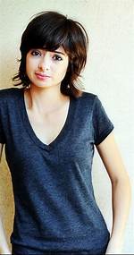 How Much Money Does Kate Micucci Make? Latest Income Salary