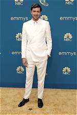 How Tall Is Nicholas Braun; Net Worth, Movies, Married, Facts, Family