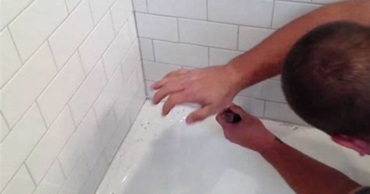 How to Remove Grout from a Tub