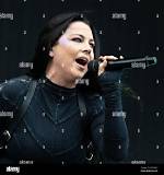 Is Evanescence’s Amy Lee One of the Wealthiest Female Rock Singers in the World? See Lee’s Net Worth in 2021