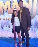 Jaleel White and Daughter Close out Spring Break in the Mountains