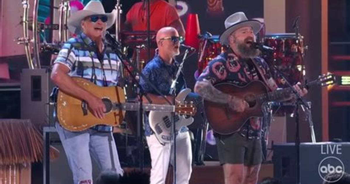 Jimmy Buffett Honored at Cmas
