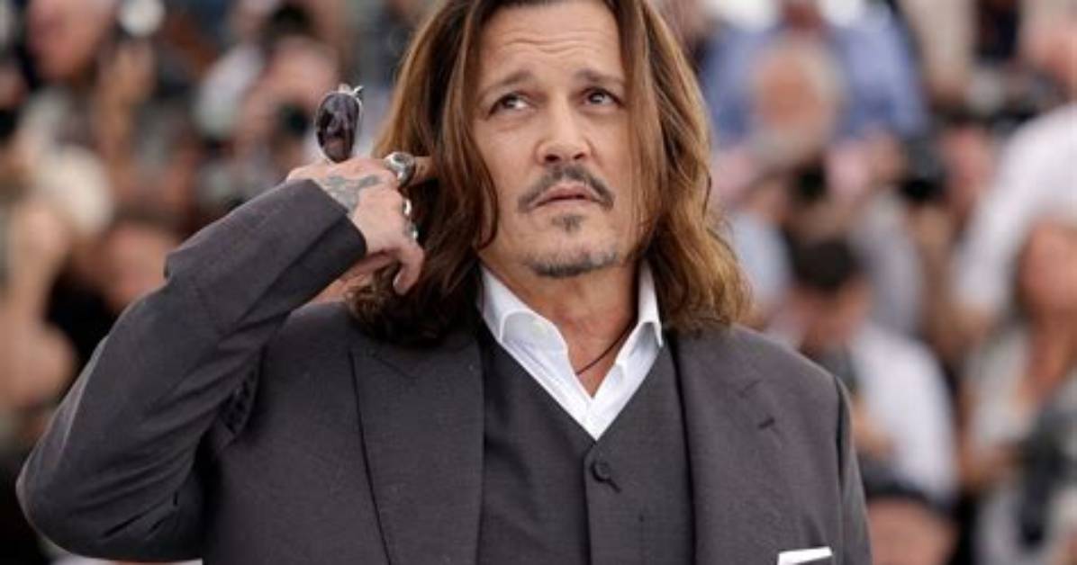 Johnny Depp's Buddies 'Want to Stage an Intervention' over His Substance Abuse