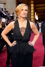 Julia Roberts Appears at Oscars 2014 for the First Time Since Half-Sister’s Death