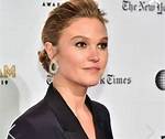 Julia Stiles Phone Number, Whatsapp Number, House Address, Email Id