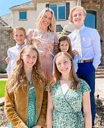 Julie Franke: Youtuber, Family, Instagram, Relationship, Career, and Net Worth