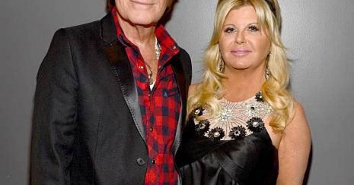 Julie Lebiedzinski Is John Fogerty's Wife- Everything About Her and Their Love Life