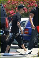 Justin Bieber Involved in Minor Car Crash